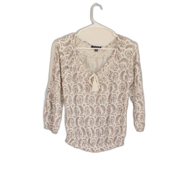 American Eagle Outfitters Tops - American Eagle outfitter Boho Paisley print top with tassels